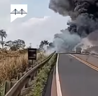 Imagem de compartilhamento para o artigo Caminhão com combustível tomba e causa bloqueio total na rodovia BR-158 entre Paranaíba e Aparecida do Taboado da MS Todo dia